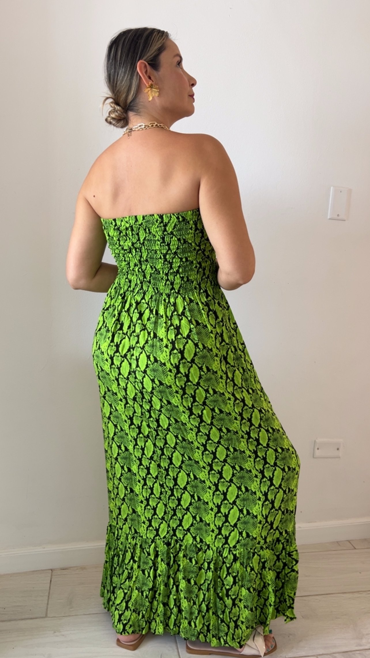 Vestido Elsa en Chalis Rayon Fondo Verde - Image 2
