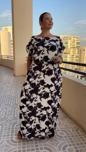 Blusón Estampado Flores Negras