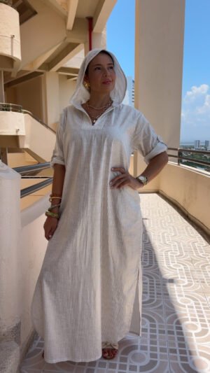 Bluson en Lino Blanco Lineas Doradas con Capota