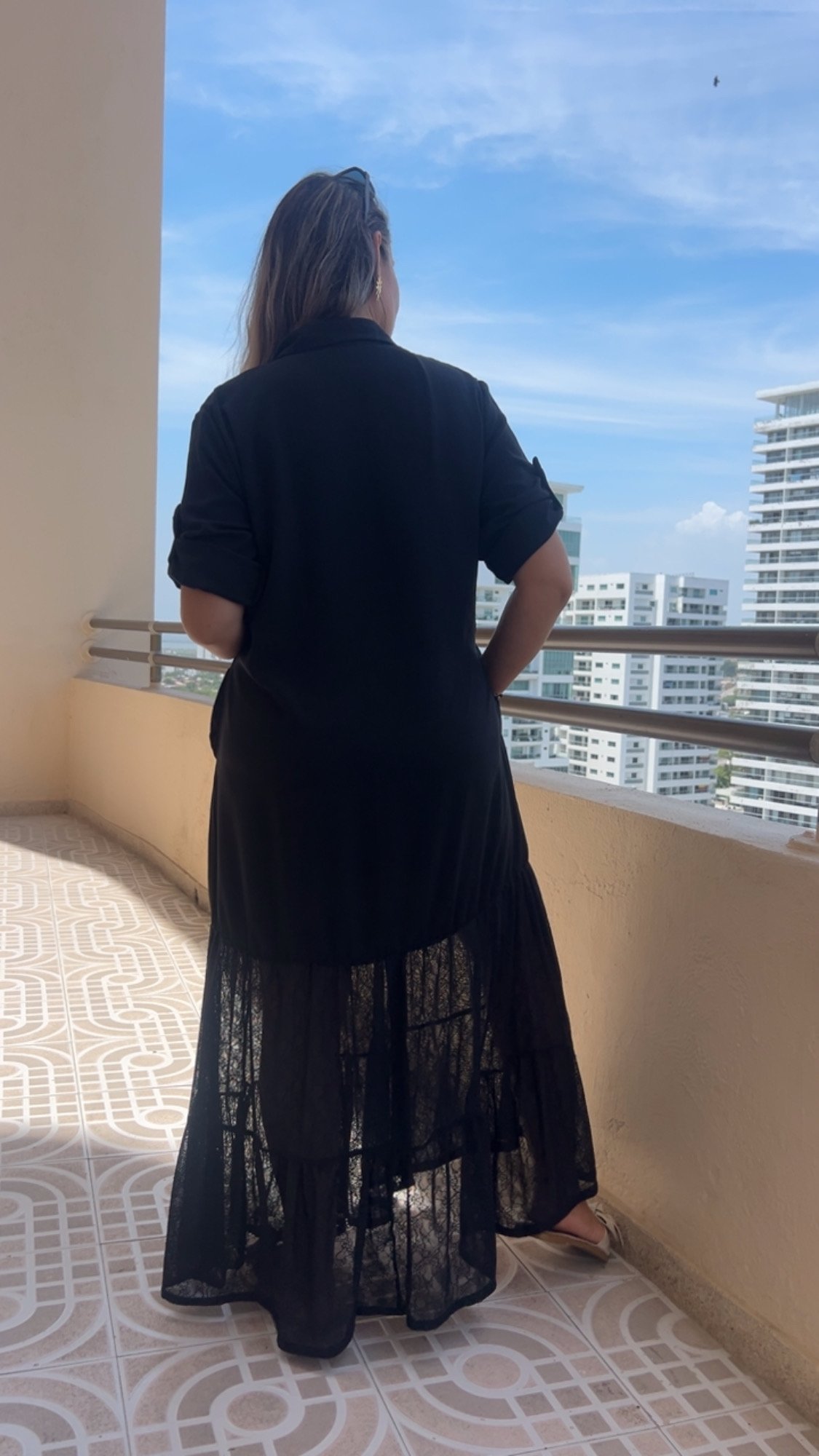 Bluson Negro con Boleros en Chiffon - Image 2